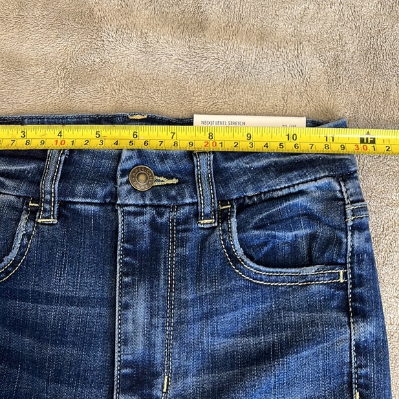 American Eagle Outfitters Curvy Super Hi-Rise Jegging - Picture 11 of 14